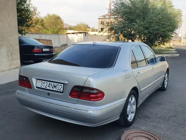 Mercedes-Benz B class