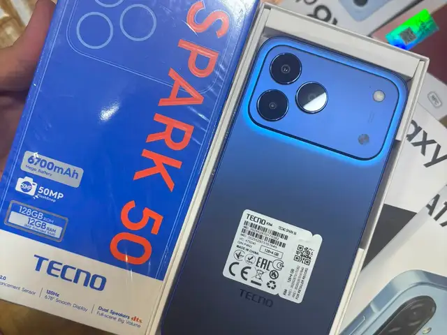 Tecno Spark 50 4/128 gb, Хуҷанд
