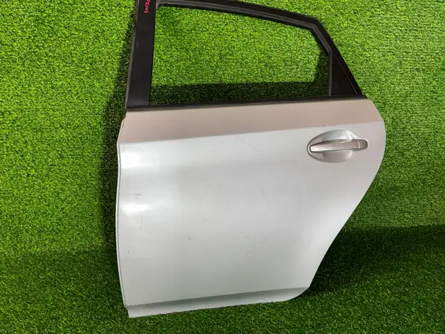 Дверь от Toyota Prius ZVW30, 2009-2014г, задний левая, Душанбе