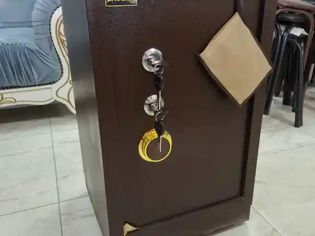 Сейф, Душанбе