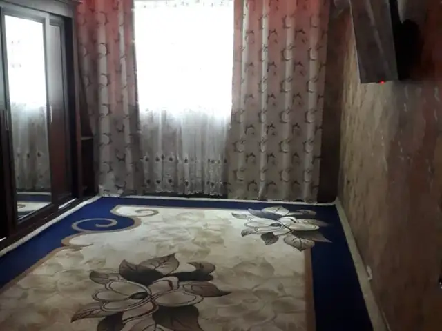 2-комн. квартира, 2 этаж, 64 м², 4 мкр, Турсунзода