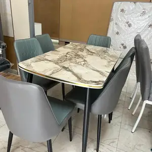 Cтол и стулья, Душанбе