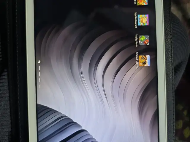 Планшет Samsung Tab E, Бобоҷон Ғафуров