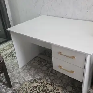 Двухсторонний стол, Душанбе