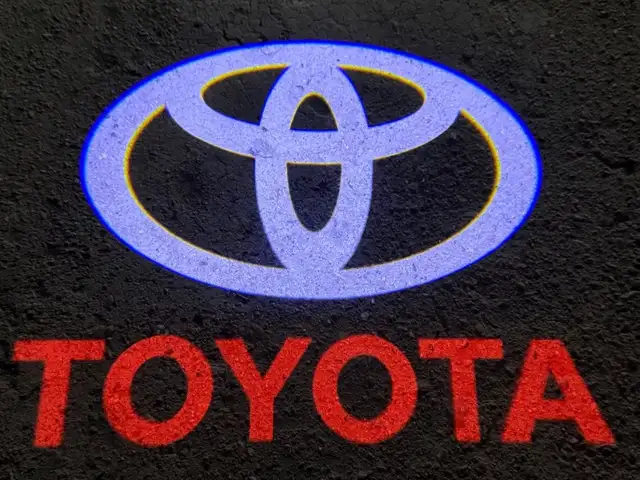 Логотип дверей от Toyota, Душанбе