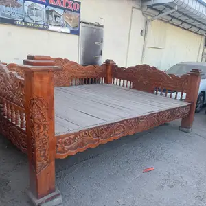 Тапчан, Душанбе