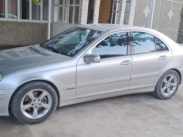 Mercedes-Benz C class, 2005, Фархор - 3