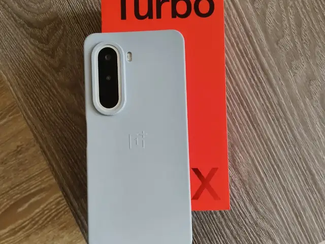 OnePlus Turbo 6 x 128gb, Душанбе