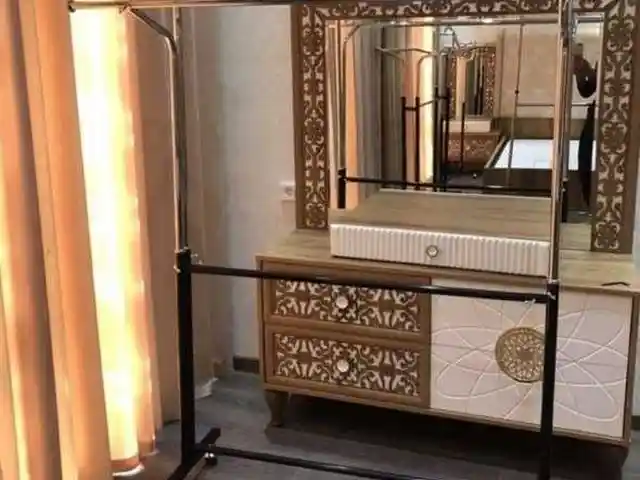 Гардеробная Вешалка, Душанбе