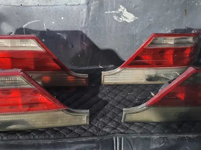 Фонарь на Mercedes, Худжанд