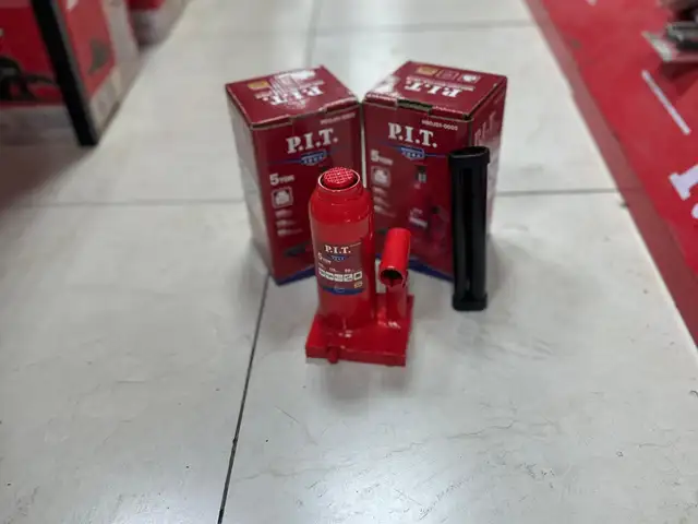 Домкрат, Душанбе