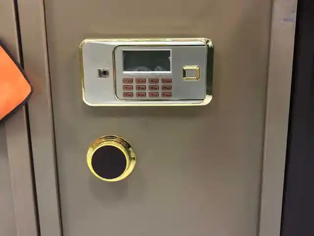 Сейф 70 эл г, Душанбе