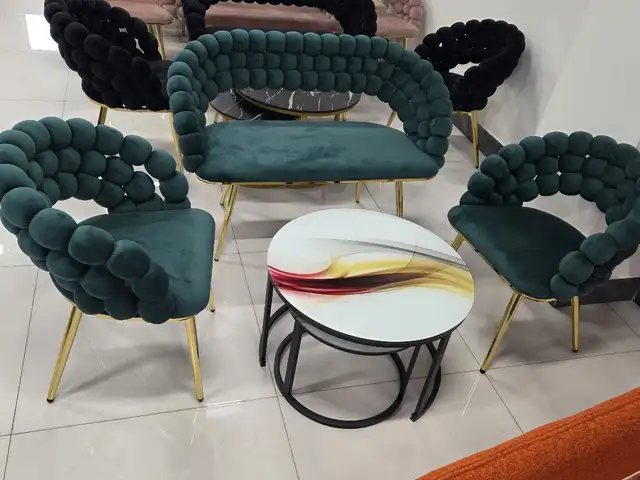 Диван тройка, Душанбе