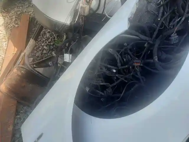 Крыло от Mercedes Benz w204, Душанбе