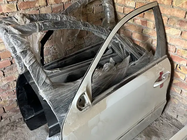 Дверь для Mercedes-Benz w211, Душанбе