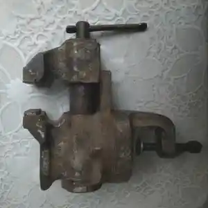 Тиски, Худжанд
