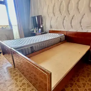 Односпальная кровать, Душанбе
