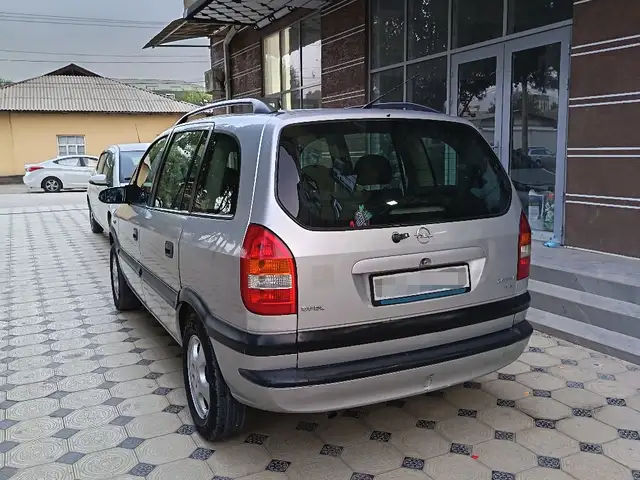 Opel Zafira