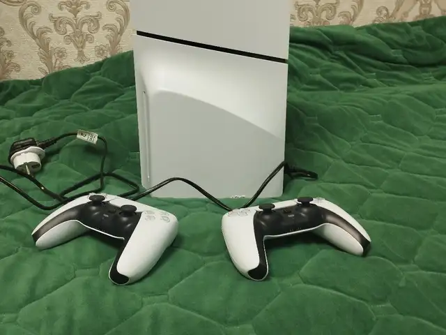 Игровая приставка Sony PS 5, Худжанд