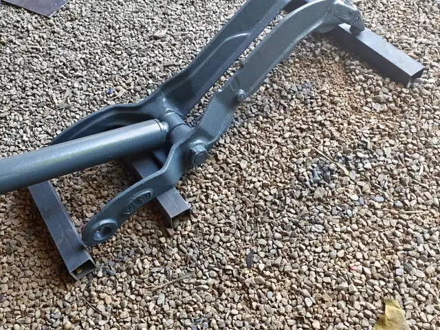Сангкапак барои Hyundai 140 145, Душанбе