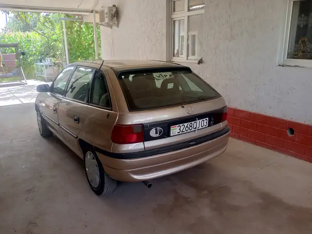 Opel Astra F