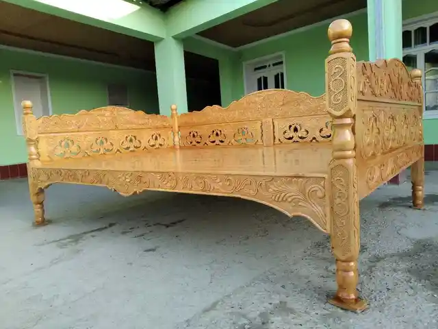Тапчан, Истаравшан