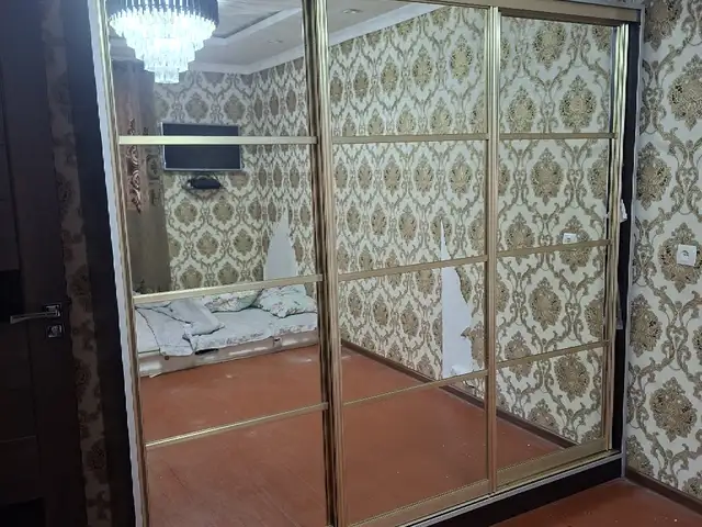 Шифоньер, Конибодом