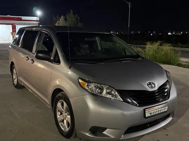 Toyota Sienna