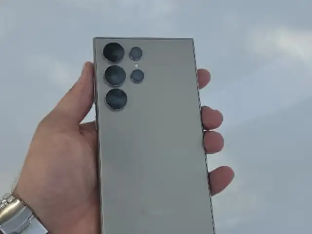 Samsung Galaxy S22 Ultra, Хуҷанд