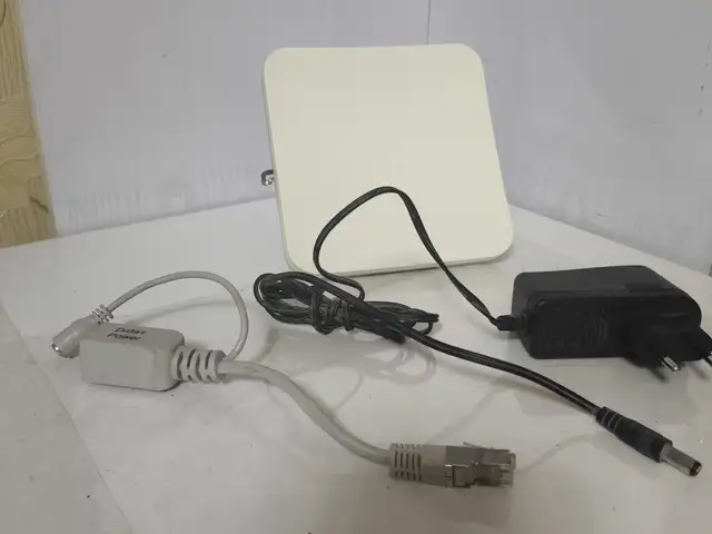 Роутер MikroTik SXTsq Lite5, Худжанд