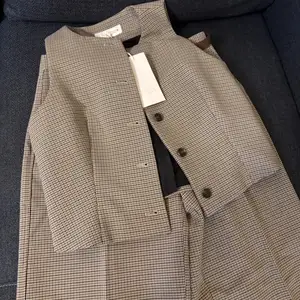Костюм от ZARA,размер M, Душанбе