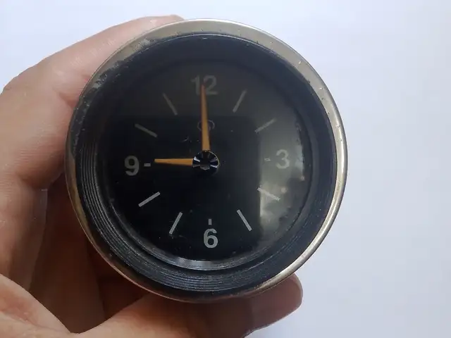 Часы на ваз, Худжанд