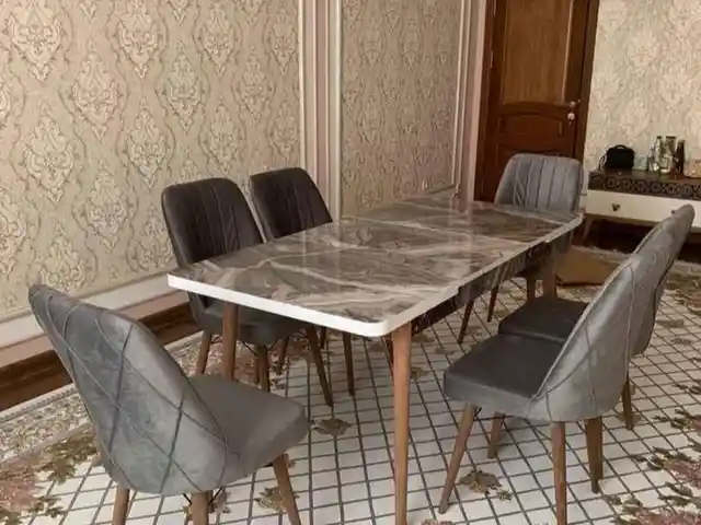 Стол и стулья, Душанбе