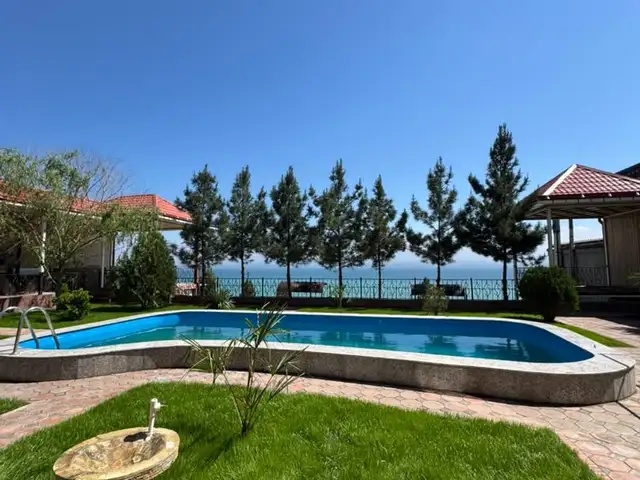 2-этажн. 4 комнатная дача, на берегу моря, Хуҷанд
