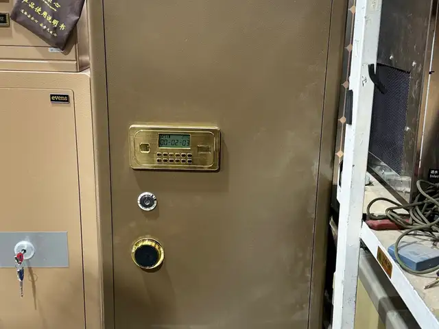 Сейф 150 el, Душанбе