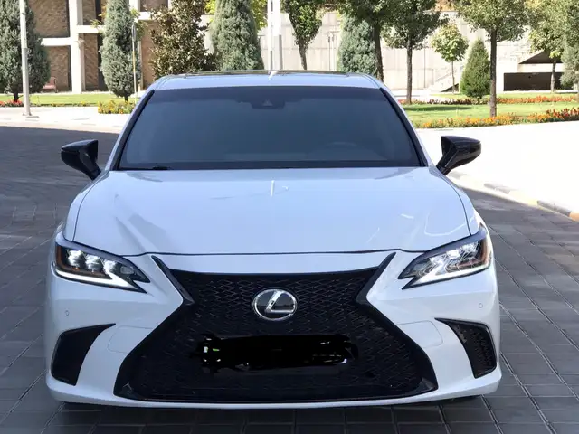 Lexus ES series
