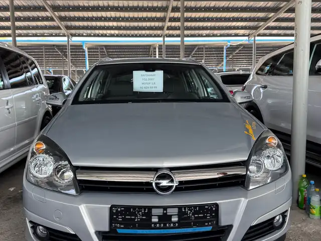 Opel Astra H
