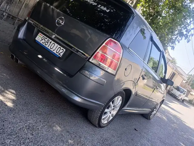 Opel Zafira