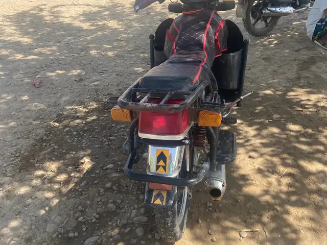Мотоцикл Suzuki, Вахш