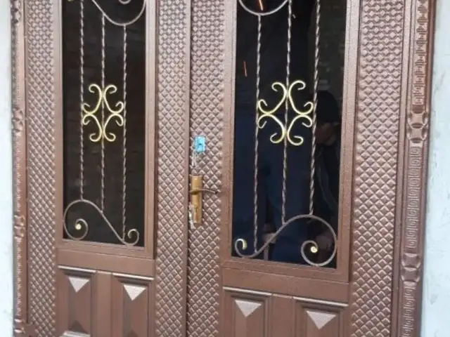 Входной дверь, Худжанд