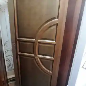 Деревянная дверь, Душанбе