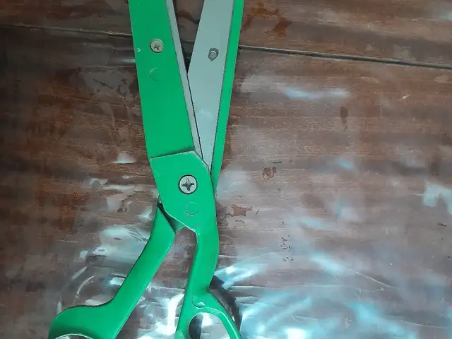 Ножницы, Душанбе