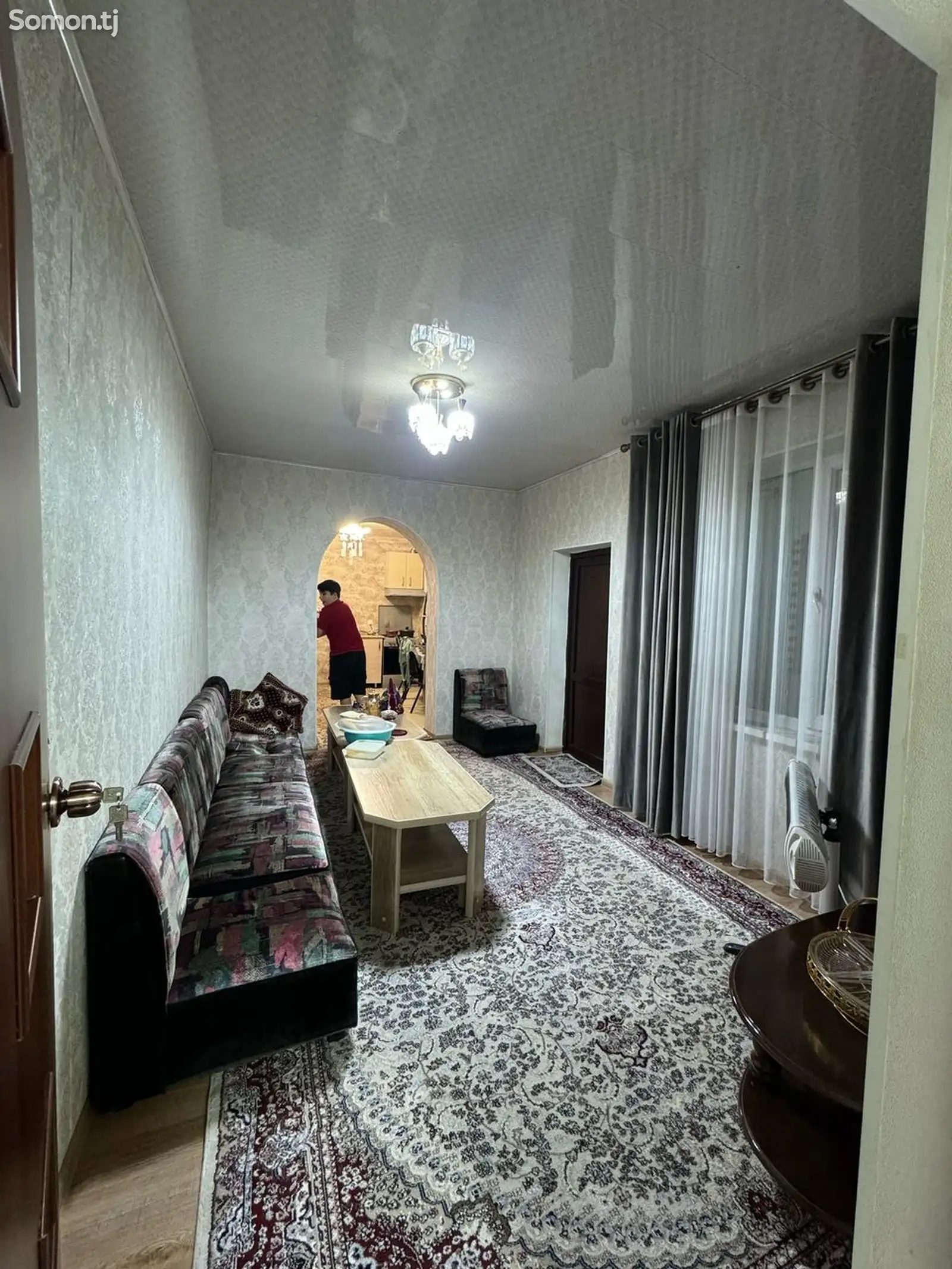 1-этажный, 8 комнатный дом, 300 м², Cомони, ру ба руи троллейбусный парк-14