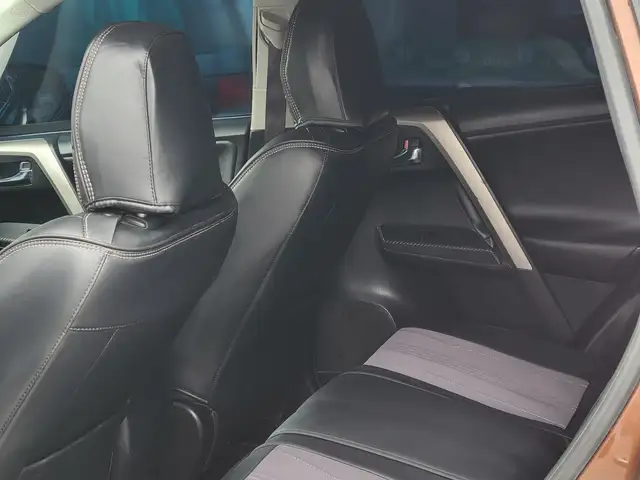 Toyota RAV 4, 2015, Душанбе - 8