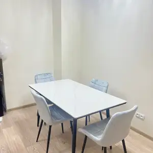 Стол со стульями, Душанбе