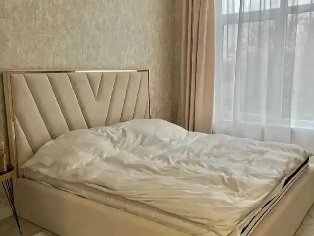 Кровать двуспальная, Душанбе