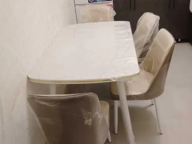 Стол и стулья, Душанбе