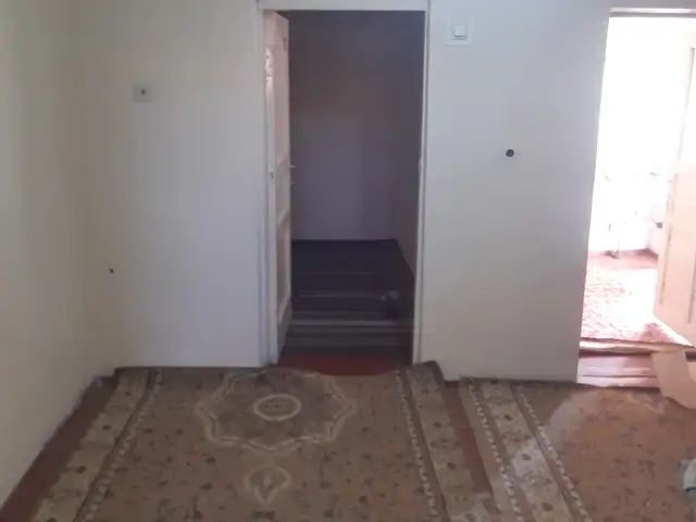Комната в 1-комн. квартире, 1 этаж, 15м², И.Сомони, Душанбе