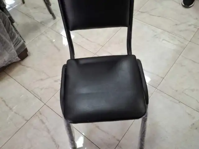 Стул, Душанбе