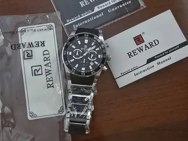 Reward элегантные серебряные часы, Хуҷанд